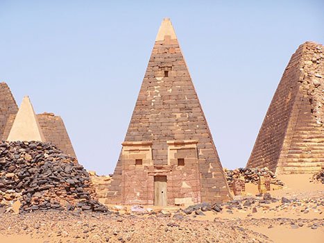 พีระมิดนูเบียน (Nubian Pyramids)